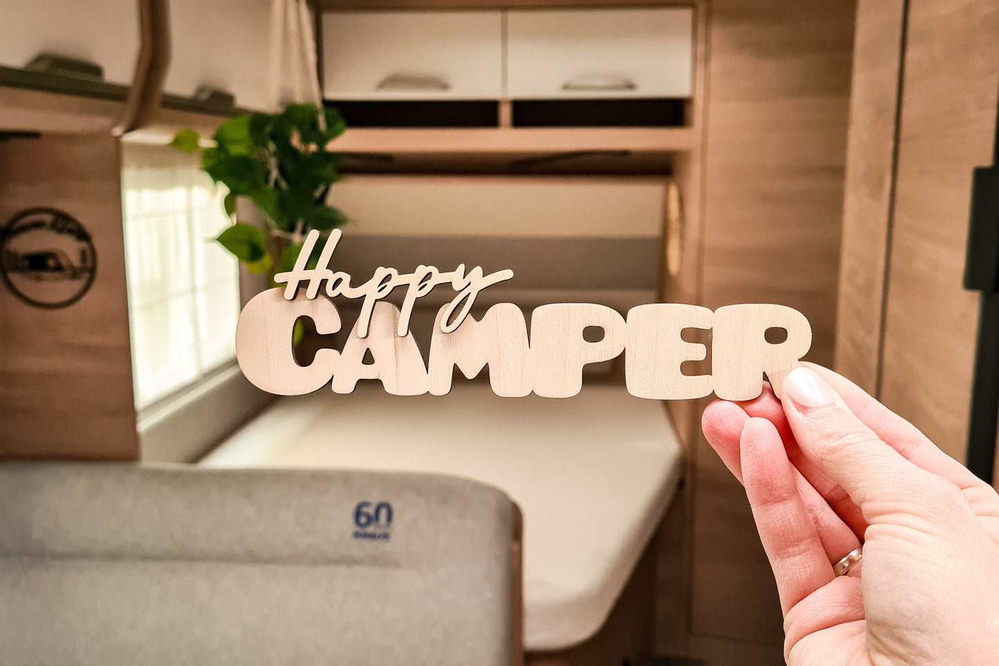 Holzschriftzug Lieblingsplatz, Home on wheels, Abenteuer, Happy Camper